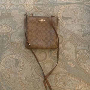 Small shoulder bag